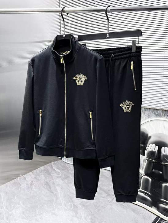 Picture of Versace Sweater Suits _SKUVersaceM-3XLkdtr1642813